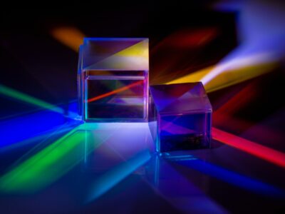 the light spectrum reflected from a crystal cube